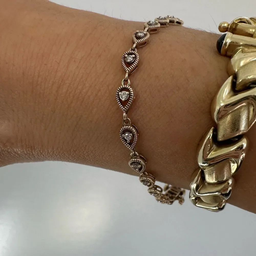 10K Gold Tennis Bracelet 1/3 CT. T.W. Multi-Diamond Teardrop Frame Line Bracelet